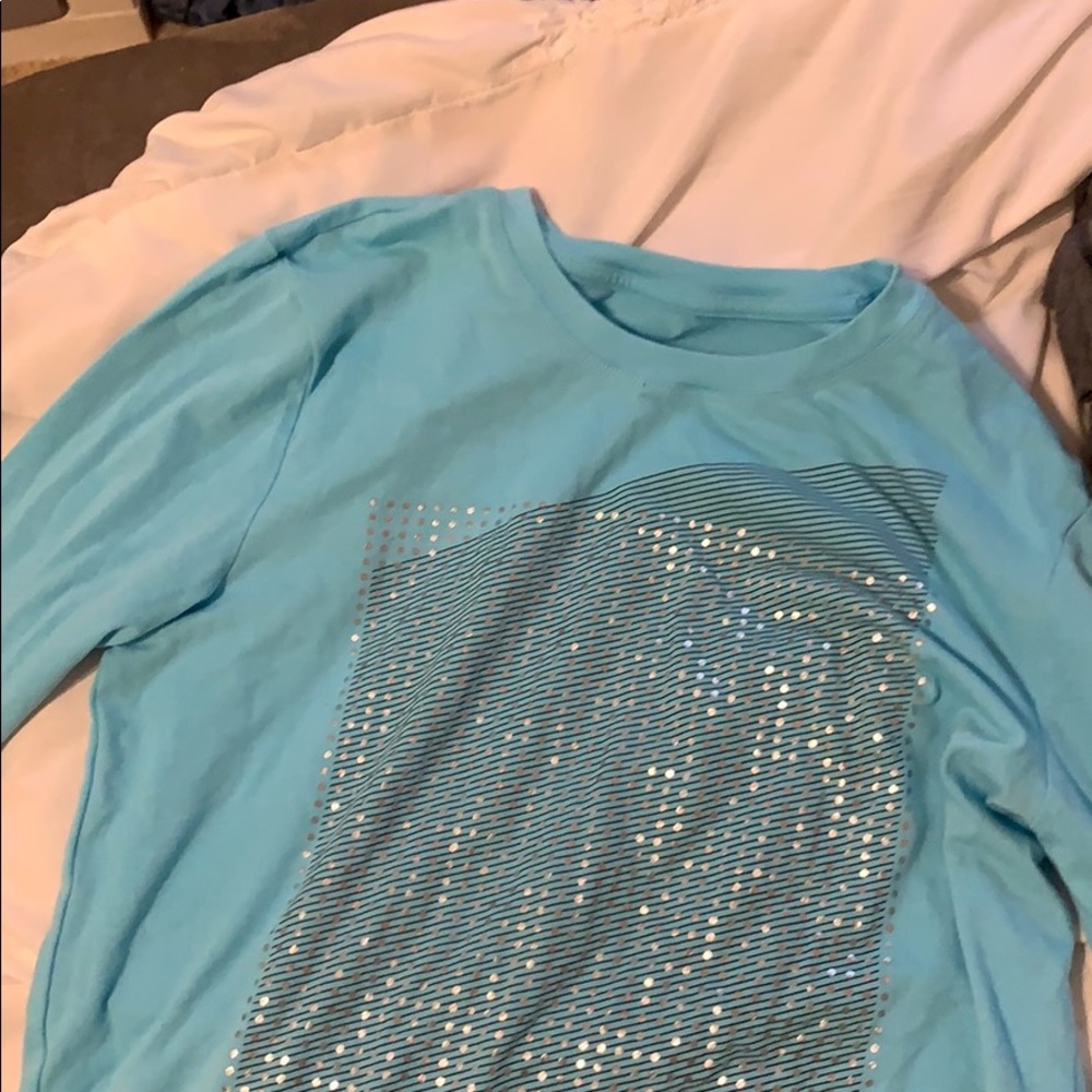 blue under armor shirt
